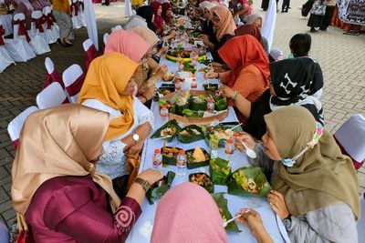 Seribu Nasi Bungkus Dibagikan Gratis di Tempat Ini, Siapapun Boleh Makan!