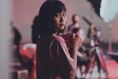 Charita Utami Debut Solo Lewat Lagu Toreh , Sampaikan Perasaan Sembuh dan Tumbuh