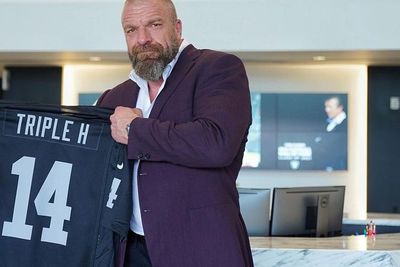Penggemar God of War Ingin Pegulat Profesional WWE Triple H Jadi Aktor Kratos