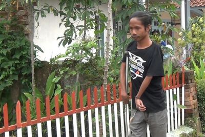 Salut! Cucu Sulaeman, Sosok Disabilitas Multitasking yang Mampu Hidupi Keluarga