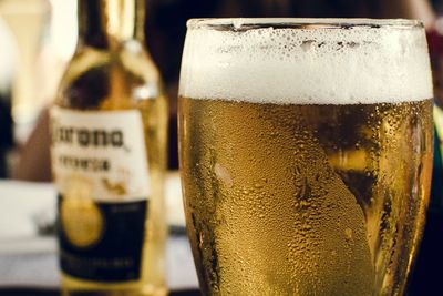 3 Efek Jangka Pendek bagi Otak jika Kamu Kebanyakan Minum Alkohol