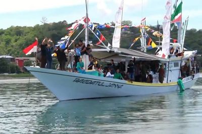 Makan Bersama di Tengah Laut, Cara Warga Ujung Lero Ungkapkan Rasa Syukur