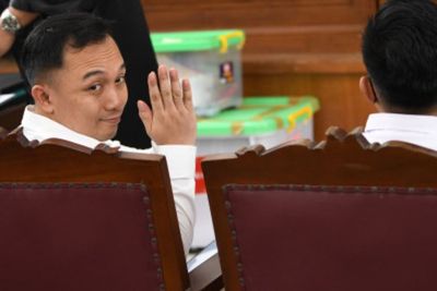 Keterangan Ricky Rizal Dinilai Tak Masuk Akal, Hakim: Kasihan Anak Istrimu!