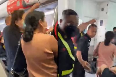 Cerita Penumpang Ditarik Keluar dari Pesawat AirAsia karena Overbooked