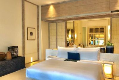 Jarang Ada yang Sadar Kalau Hotel Enggak Sediakan Jam Dinding di Kamar, Ini Alasannya