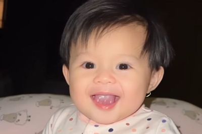 Ameena Kece Parah Pake Baju Baju Burberry Mehong, Netizen: Capek Lihat Harganya 
