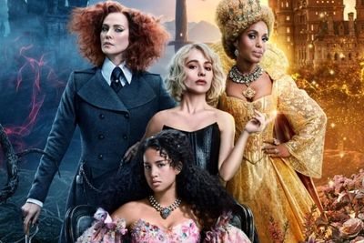 Selain Wednesday, Ini 5 Film Gothic Berlatar Belakang Orang Buangan