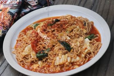 Resep Mie Nyemek Pedas ala Chef Devina Hermawan: Enak dan Praktis, Anti Gagal!