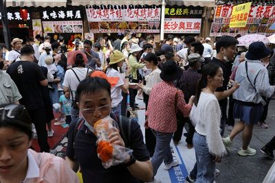 Ilmuwan AS Sebut COVID-19 Virus Buatan Manusia yang Bocor dari Lab China!