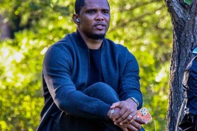 Samuel Eto o Minta Maaf Usai Lakukan Penyerangan Kepada Fans Aljazair di Piala Dunia 2022