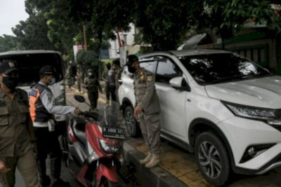 Heru Budi Minta Dishub untuk Tertibkan Parkir Liar di Jakarta