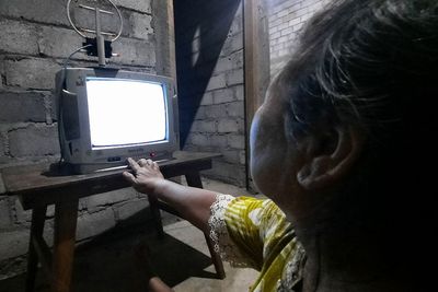 TV Analog Dimatikan, Warga Gunungkidul Galau: Mending Beli Pupuk Daripada STB