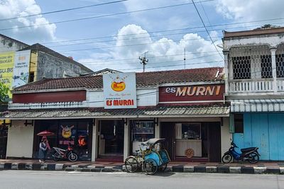 Kedai Es Murni, Tempat Kuliner Legendaris Magelang Sajikan Banyak Varian Rasa