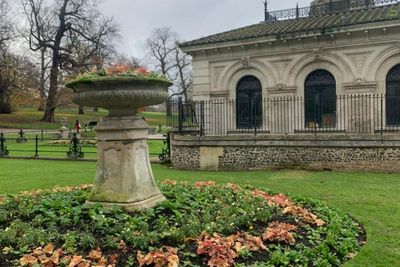 Kisah WNI Mampir ke Kensington Gardens London: Taman Kerajaan, Pejalan Kaki Adalah Raja