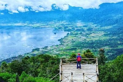 Melihat Pesona Lawang Park, Negeri di Atas Awan yang Punya Keindahan Menakjubkan