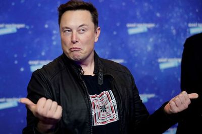 Saking Kesalnya Karena Selalu Bikin Ulah, Elon Musk Sampai Mau Tinju Kanye West!