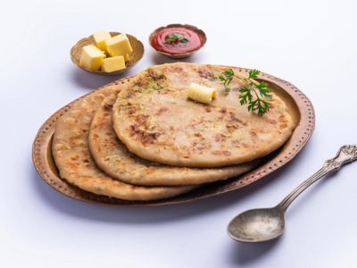 Resep dan Cara Membuat Roti Maryam Molen Lumer dan Lezat!