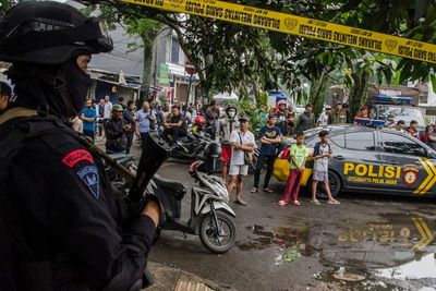 Bom Bunuh Diri di Polsek Astana Anyar: Kaca Rusak hingga Plafon Roboh!
