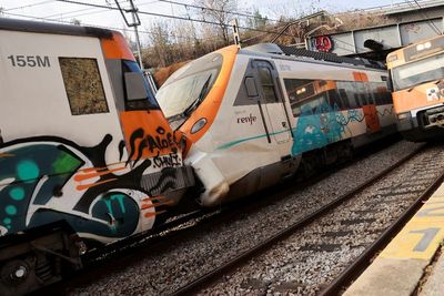 Tabrakan Kereta Api di Spanyol, Sekitar 155 Penumpang Terluka