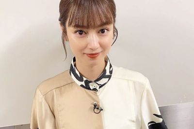 5 Gaya WAGs Jepang Istri Yuto Nagatomo si Mama Muda Manis
