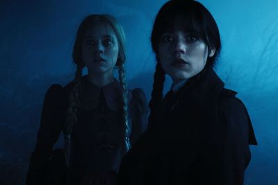Sinopsis Wednesday : Kisah Putri The Addams Pecahkan Misteri Pembunuhan, Horor Tapi Kocak
