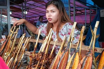 Ikan Asap Khas Pantai Selatan Nikmat dan Tahan Lama, Cocok Jadi Oleh-oleh