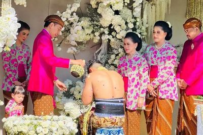 3 Momen Presiden Jokowi Sibuk Ritual Siraman Kaesang Pangerap H-1 Nikah