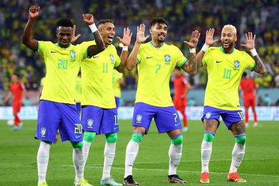Timnas Brasil Joget Mulu di Piala Dunia 2022, Legenda MU Ini Nyinyir