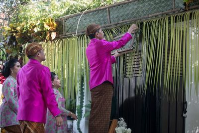 Siap Mantu, Presiden Jokowi dan Iriana Pasang Bleketepe di Rumah Solo