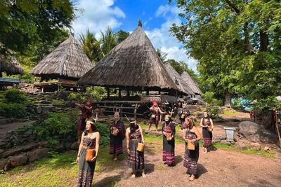 Nusa Tenggara Timur: Jalan-jalan ke Alor, Kenalan Sama Kampung Takpala dan Suku Abui