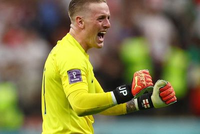 Demi Main Fortnite, Jordan Pickford Sampai Bawa Gaming Setup ke Piala Dunia 2022 Qatar!