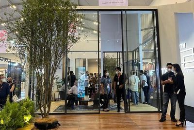Berkat Inovasi & Teknologi, Jendela Ini Buat Penghuni Rumah Seakan Menyatu dengan Alam