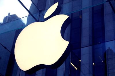 iPhone 15 Bakal Jadi HP Tanpa Tombol Fisik dan Port, Terus Ngecas Gimana?