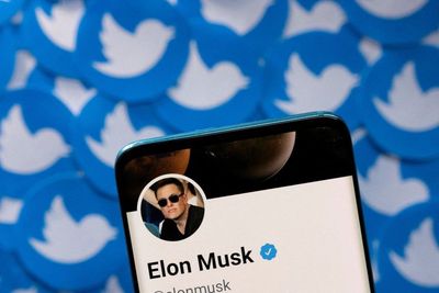 Elon Musk Bakal Naikkan Harga Layanan Twitter Blue untuk Pengguna Apple