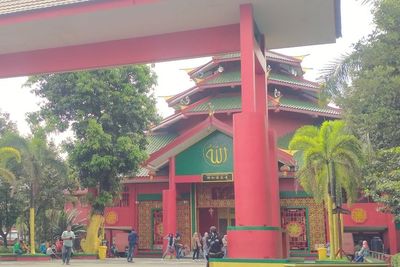 Keren! Sekilas Mirip Klenteng, Masjid di Malang Ini Dibanjiri Ribuan Orang Tiap Minggu