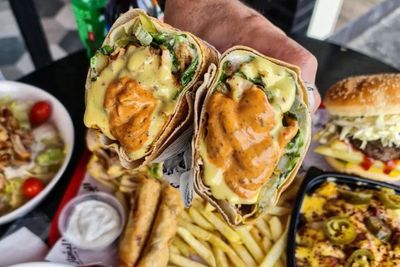 Icip Kelezatan Shawarma, Jajanan Kaki Lima Paling Populer di Qatar, Cita Rasanya Juara!