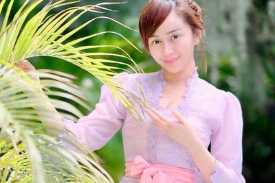 Dompet RD Ketinggalan pas Check In di Hotel, Denise Chariesta Ajak Unboxing