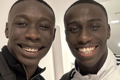 Khaby Lame dan Ferland Mendy Selfie Bareng, Jadi kayak Anak Kembar!