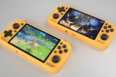 KT Pocket Rilis Konsol Game Genggam KT-R1 , Bawa Chipset Helio G99!
