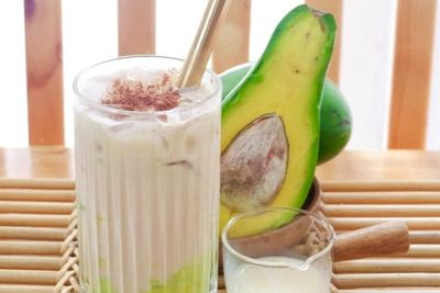Modal Kopi Sachetan Bisa Bikin Iced Avoccino ala Cafe, Cocok Buat Penyuka Kopi Susu Creamy