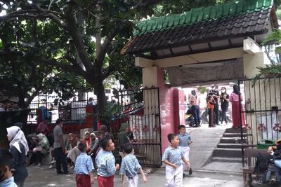 Buntut Penggusuran SDN Pocin, Walkot Depok Dilaporkan ke Polda Metro