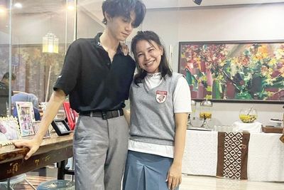Potret Gemas Rossa Pose Bareng Anak Pakai Rok SMA, Netizen: Seperti Adik Kakak!