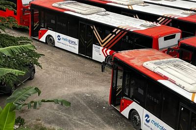 Pengamat Sebut 60 Bus TransJakarta Mangkrak di Jaktim: Terbelengkalai Sejak Zaman Anies