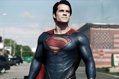 Resmi! Henry Cavill Gak Akan Lagi Jadi Superman, James Gunn PHP?