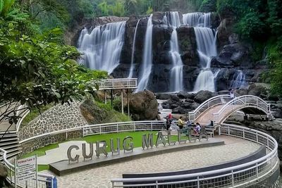 5 Rekomendasi Air Terjun di Bandung Ini Cocok Jadi Tempat Liburan Akhir Tahun
