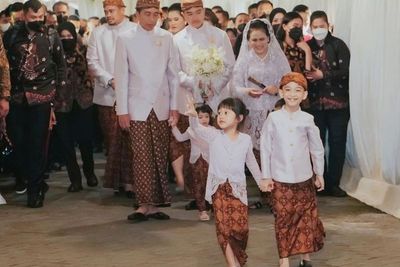 Kahiyang Ayu Pasang Badan Sedah Mirah dan Jan Ethes Dinyinyirin Netizen saat Gandengan