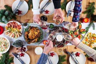 5 Rekomendasi Hidangan Natal yang Bisa Disantap Bersama Keluarga