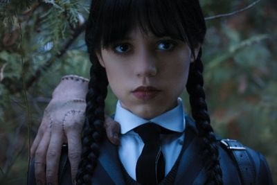 Review Wednesday : Series Terbaik Sepanjang 2022, Kalahkan Rekor Stranger Things 4