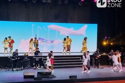 UN1TY Beri Kejutan ke Penggemar dengan Dansa Romantis Bersama Girlband V1RST