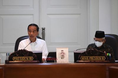 Pimpin Rapat Persiapan Natal dan Tahun Baru, Ini Arahan Presiden Jokowi